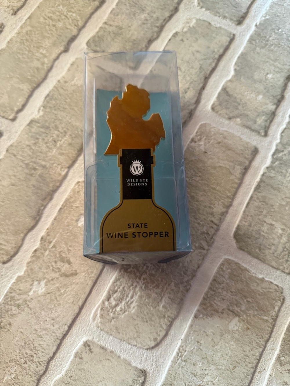 Wild Eye Designs Michigan State Wine Stopper - Gold Accent